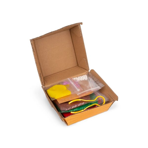 MAKE YOUR OWN BURGER SLIME AND PUTTY - Image 5
