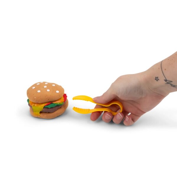 MAKE YOUR OWN BURGER SLIME AND PUTTY - Image 7